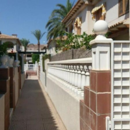 La Casa De La Palmera Apartment Torrevieja Bagian luar foto